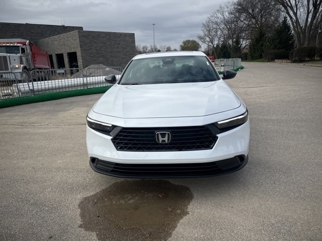 2025 Honda Accord Hybrid Sport photo 2