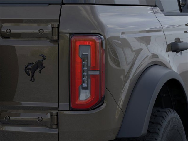 2025 Ford Bronco Outer Banks photo 23