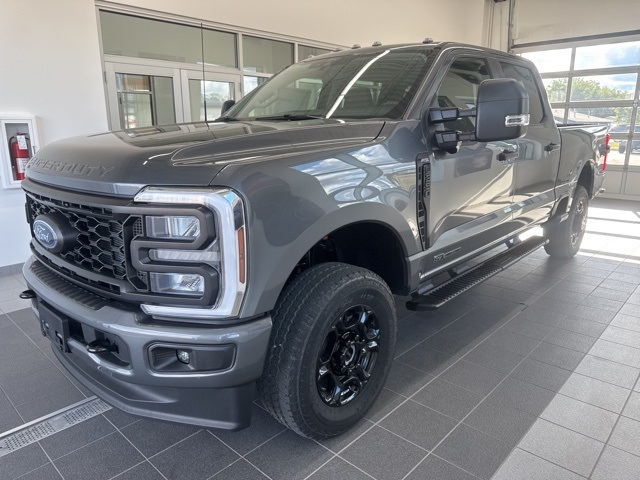 2026 Ford F-350 XL photo 4