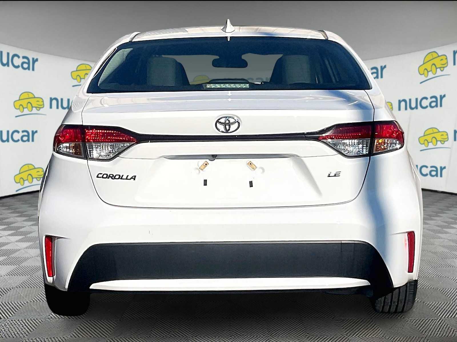 2022 Toyota Corolla LE photo 5