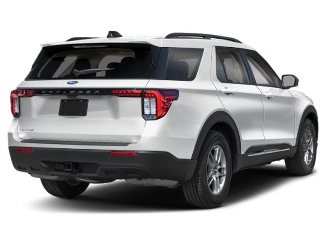 2026 Ford Explorer photo 2
