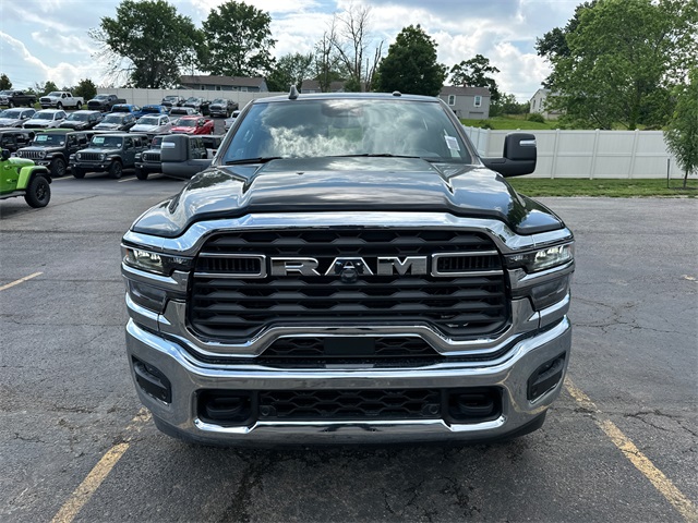 2025 Ram 3500 Tradesman photo 3