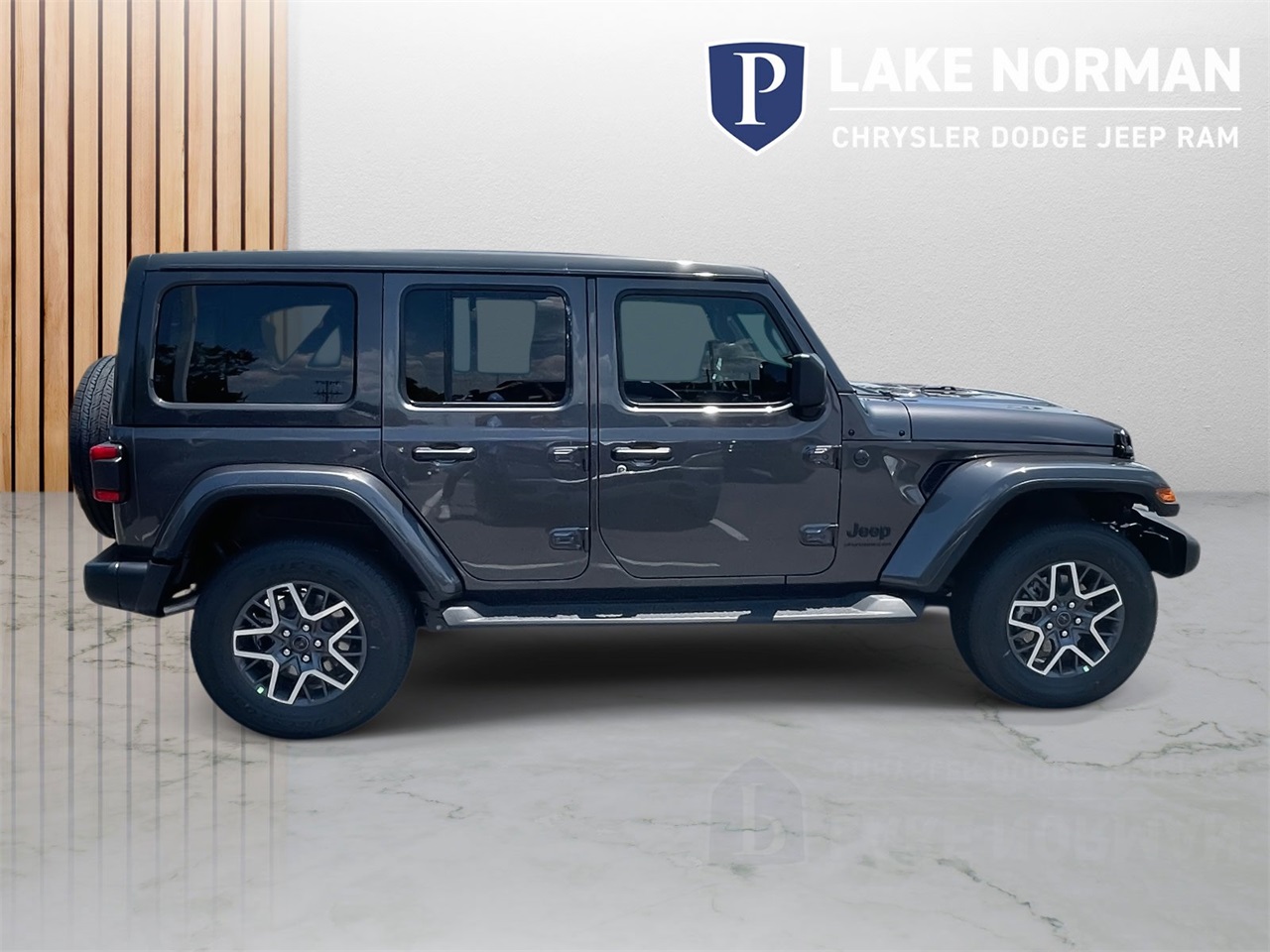 2025 Jeep Wrangler Sahara photo 8