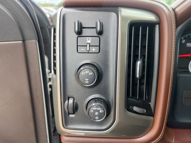 2019 Chevrolet Silverado 2500HD High Country photo 27