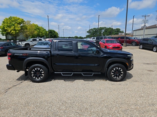 2023 Nissan Frontier PRO-4X photo 12