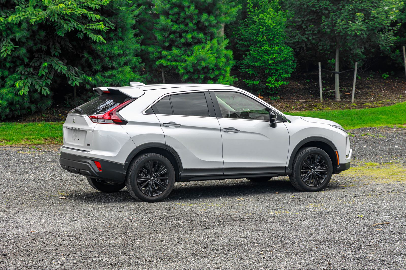 2022 Mitsubishi Eclipse Cross LE SEL GT photo 8