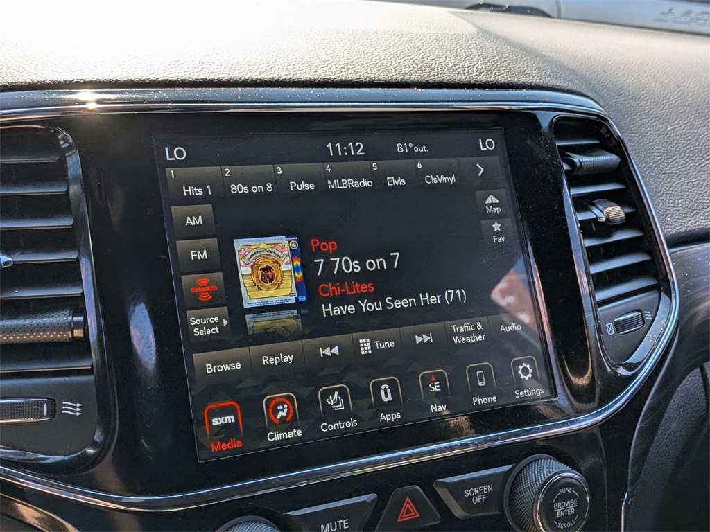 2020 Jeep Grand Cherokee Altitude photo 16