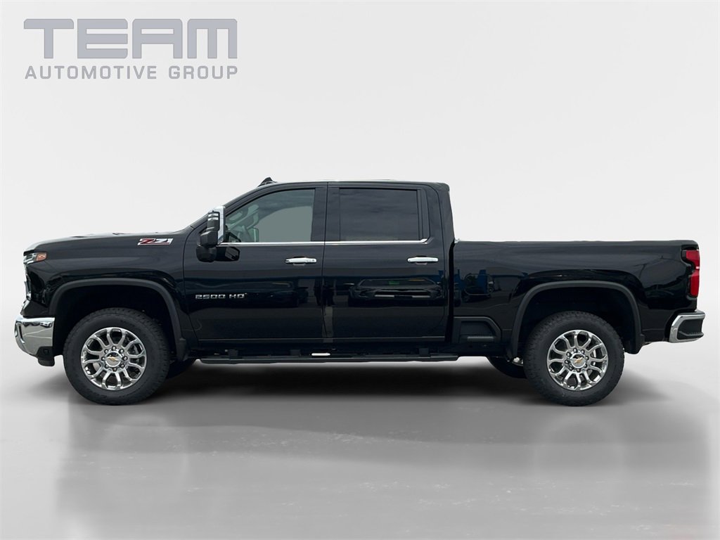 2025 Chevrolet Silverado 2500HD LTZ photo 4
