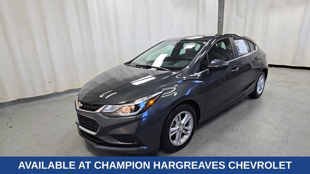 2017 Chevrolet Cruze LT photo 4