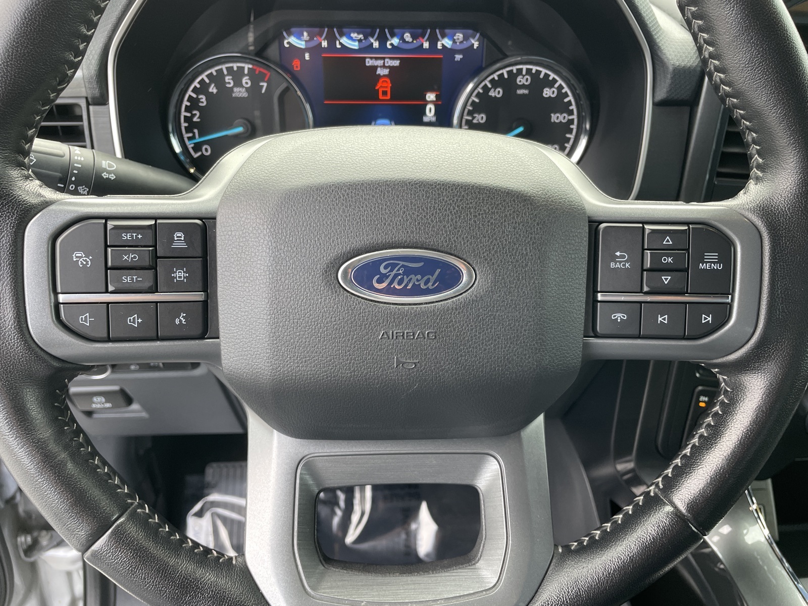2022 Ford F-150 XLT photo 32