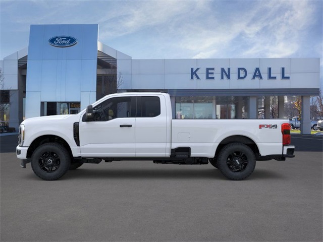 2026 Ford F-350 photo 2