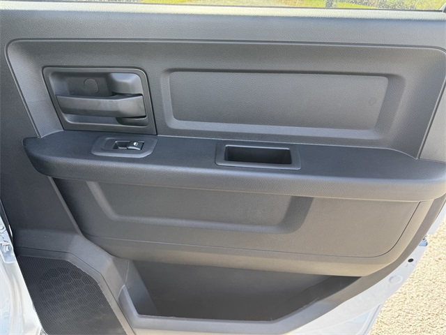 2026 Ram 3500 Tradesman photo 14