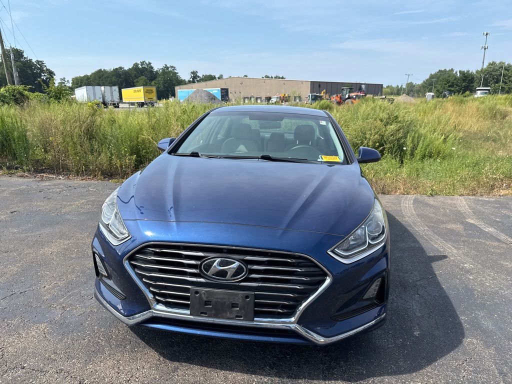 2018 Hyundai Sonata SE photo 2