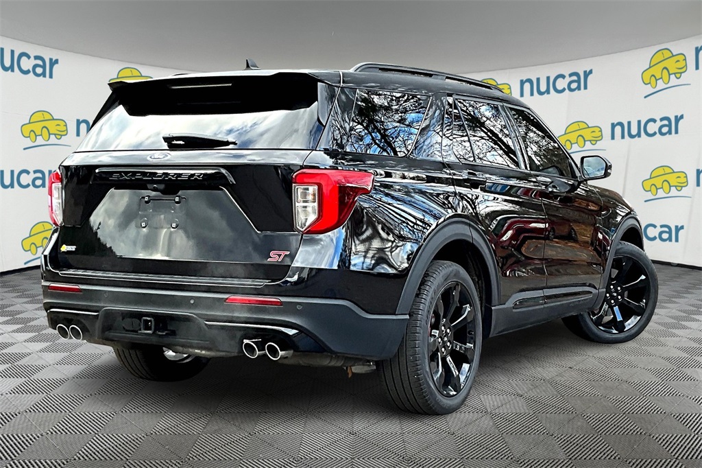 2023 Ford Explorer ST photo 4