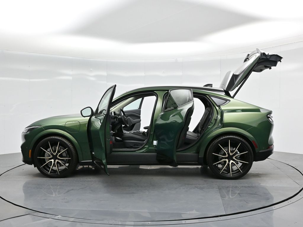 2024 Ford Mustang Mach-E Premium photo 32