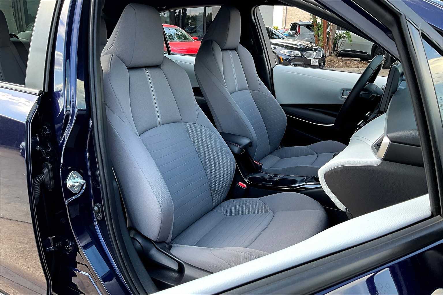 2024 Toyota Corolla XLE LE Premium SE photo 8