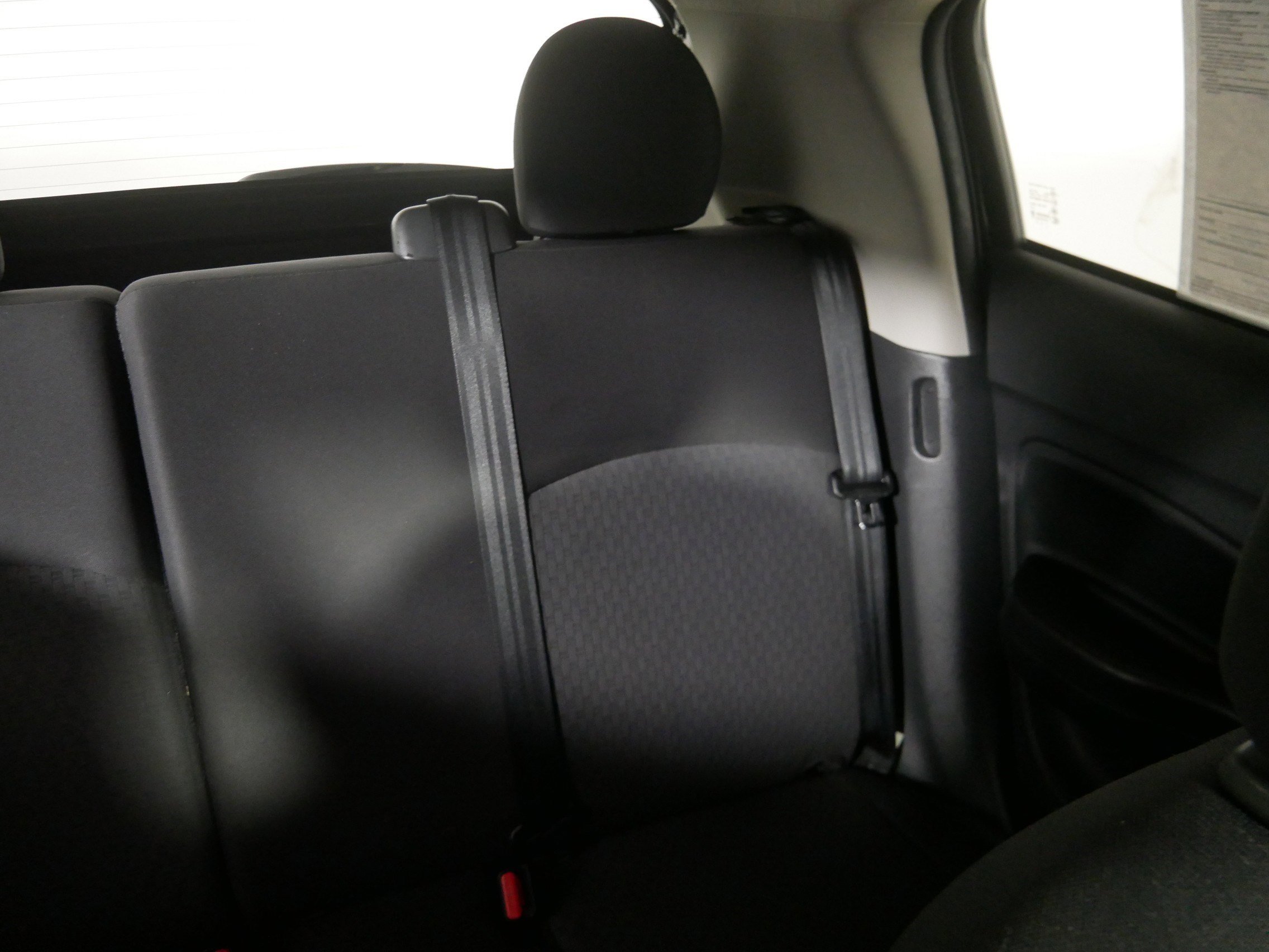 2017 Mitsubishi Mirage ES photo 14