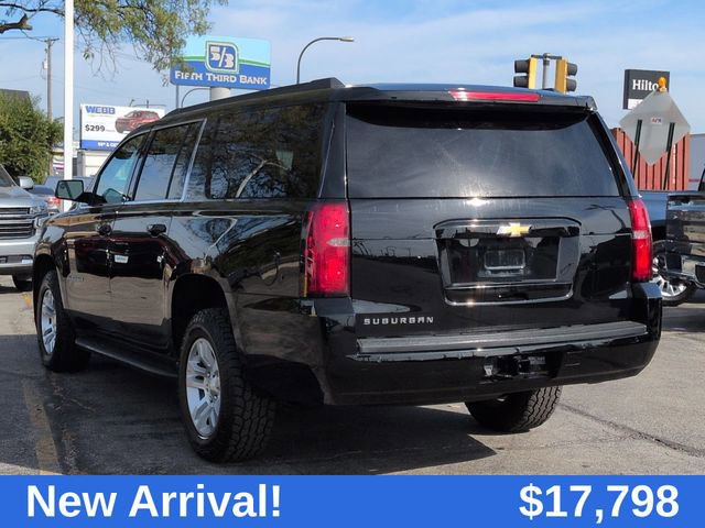 2019 Chevrolet Suburban LT photo 4