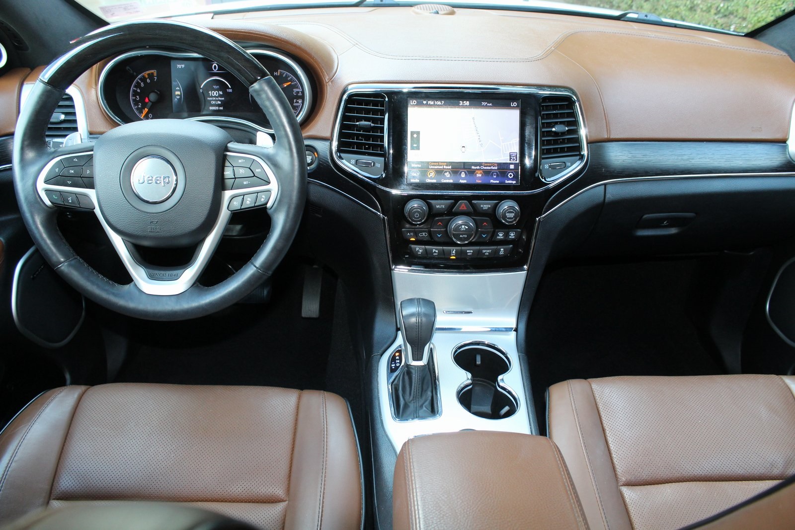 2019 Jeep Grand Cherokee Summit photo 2
