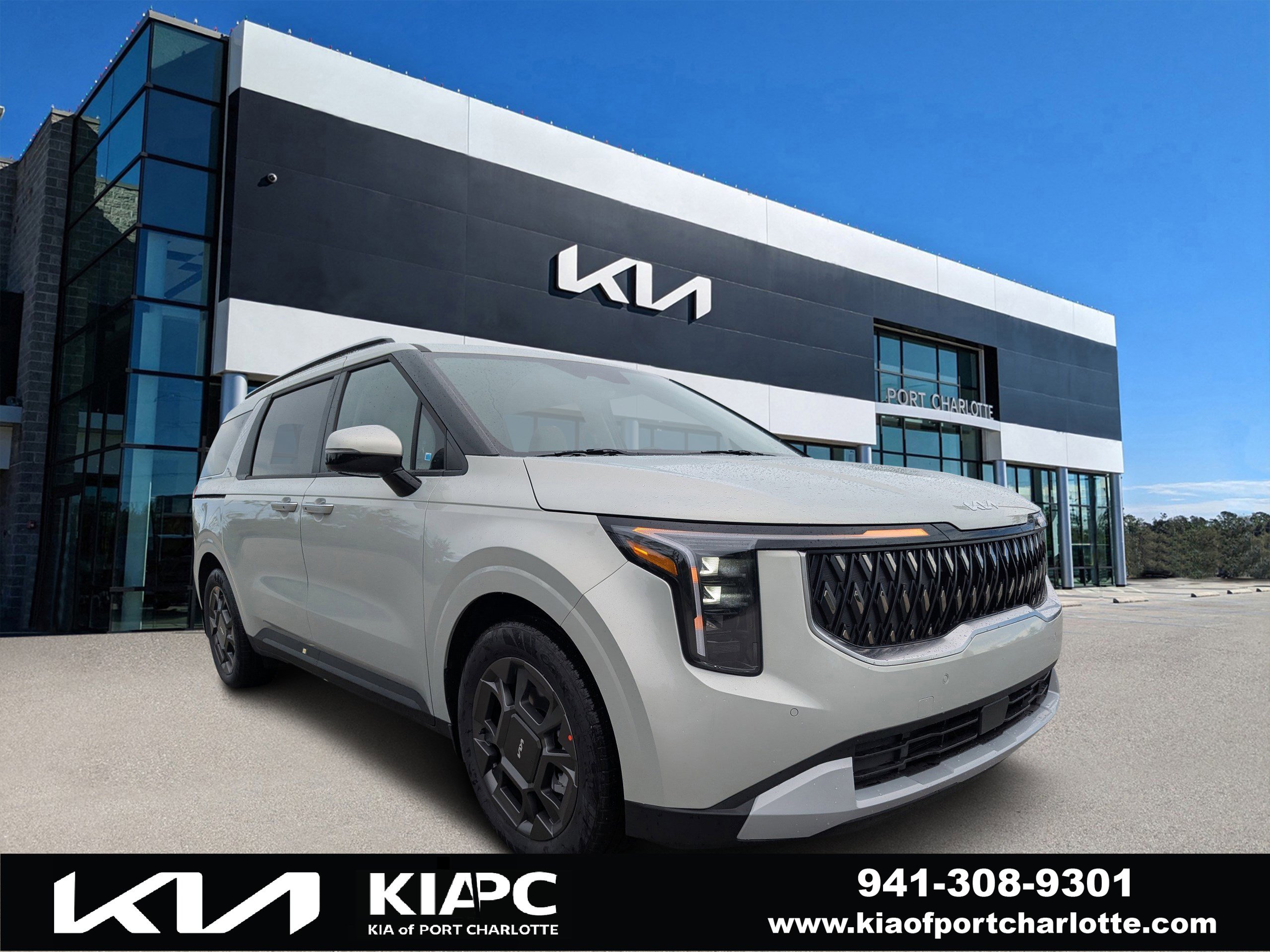 2026 Kia Carnival EX's photo