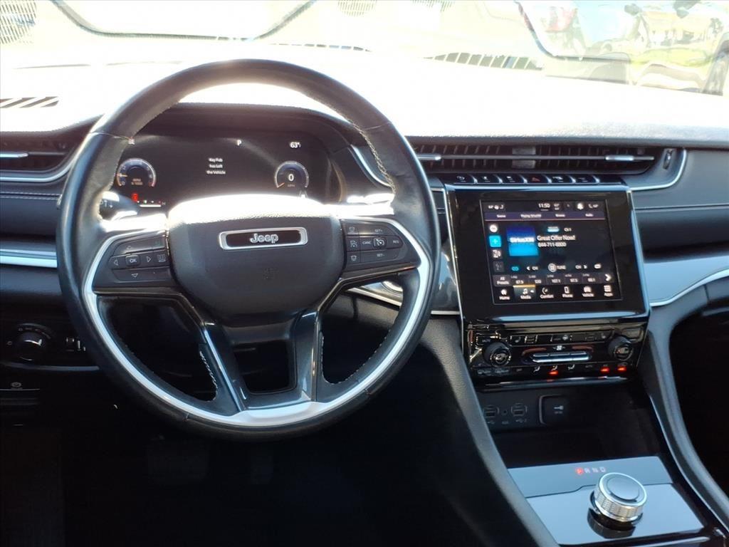 2022 Jeep Grand Cherokee Laredo photo 4