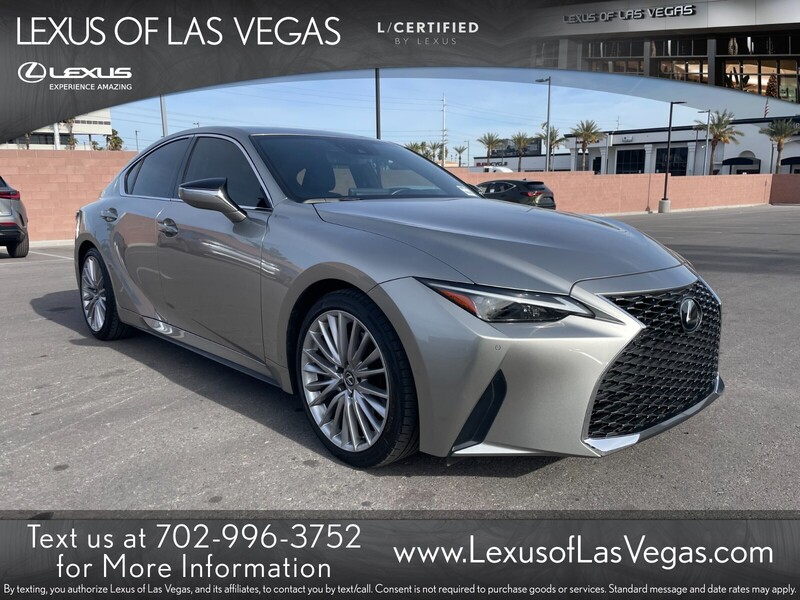 2023 Lexus IS 300's photo