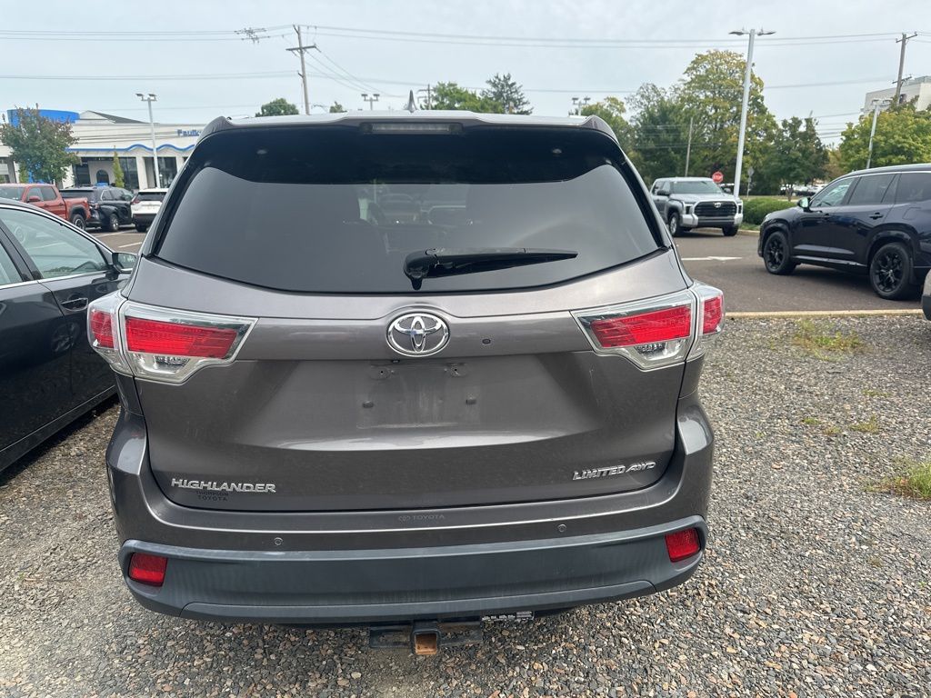 2016 Toyota Highlander Base Hybrid photo 6