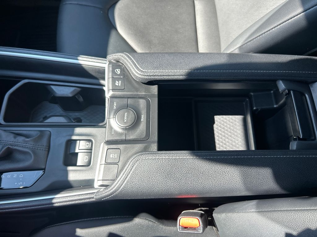 2024 Toyota Highlander Hybrid XLE photo 20
