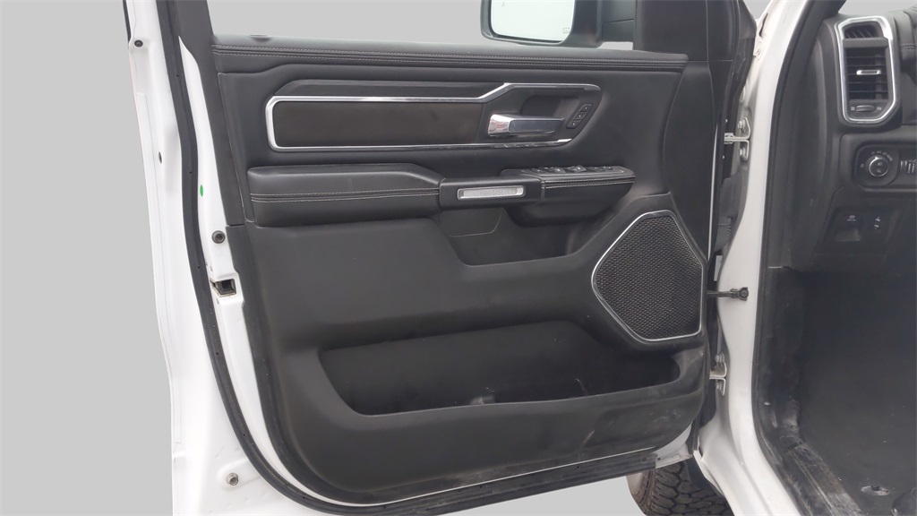 2023 Ram 1500 Laramie photo 14