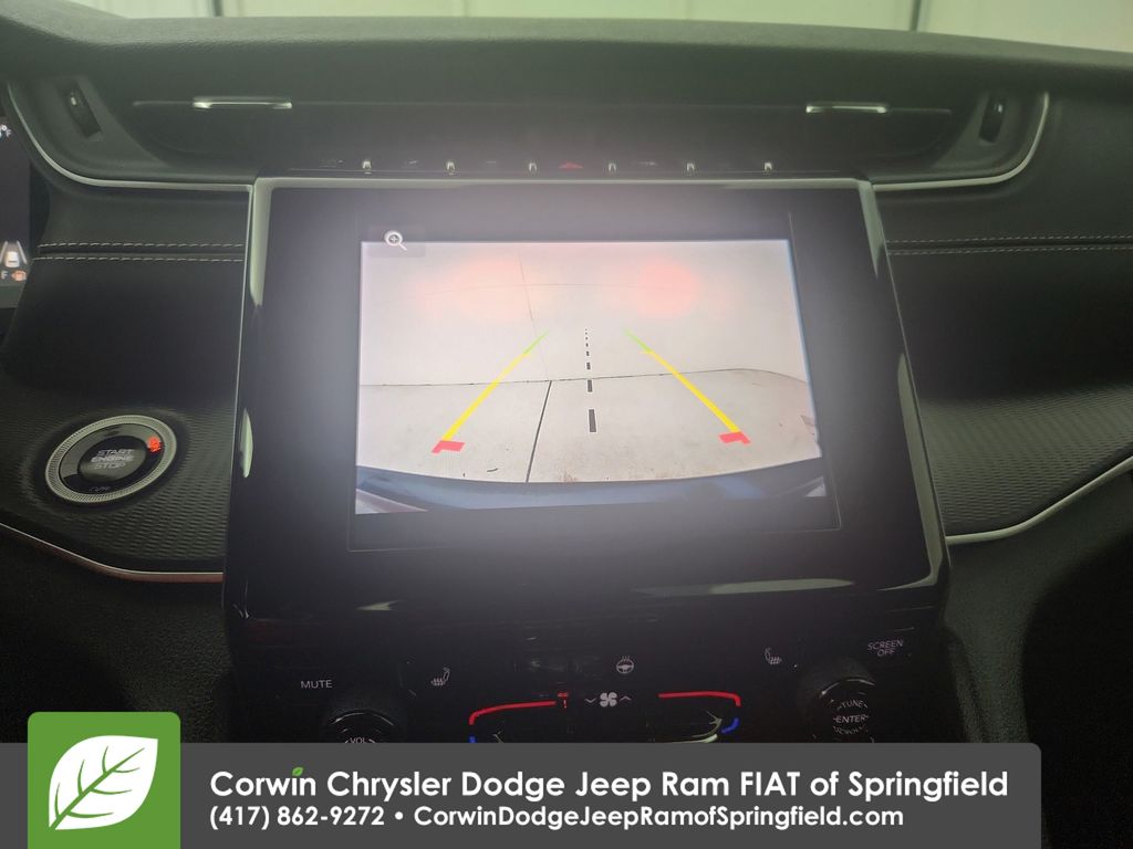 2024 Jeep Grand Cherokee Altitude photo 4