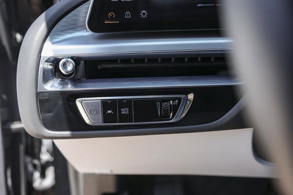 2024 Cadillac Lyriq Sport photo 13