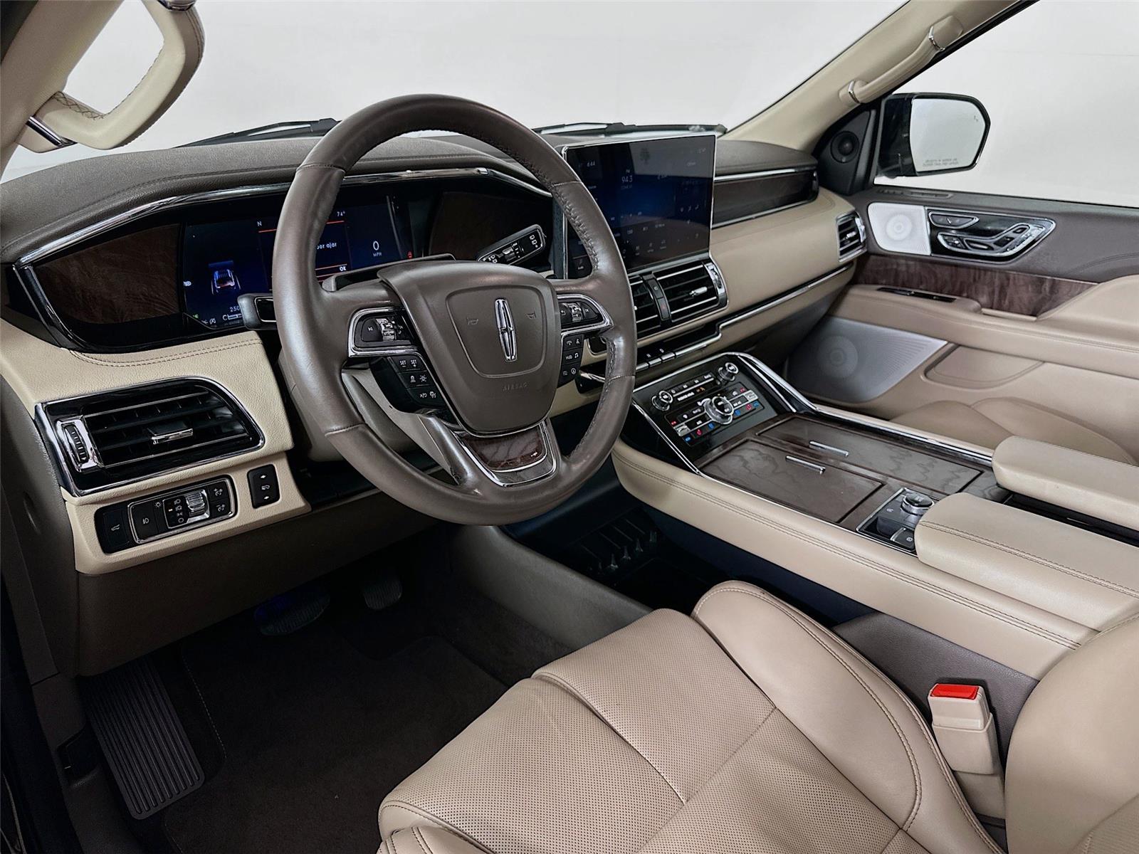 2022 Lincoln Navigator Reserve photo 9