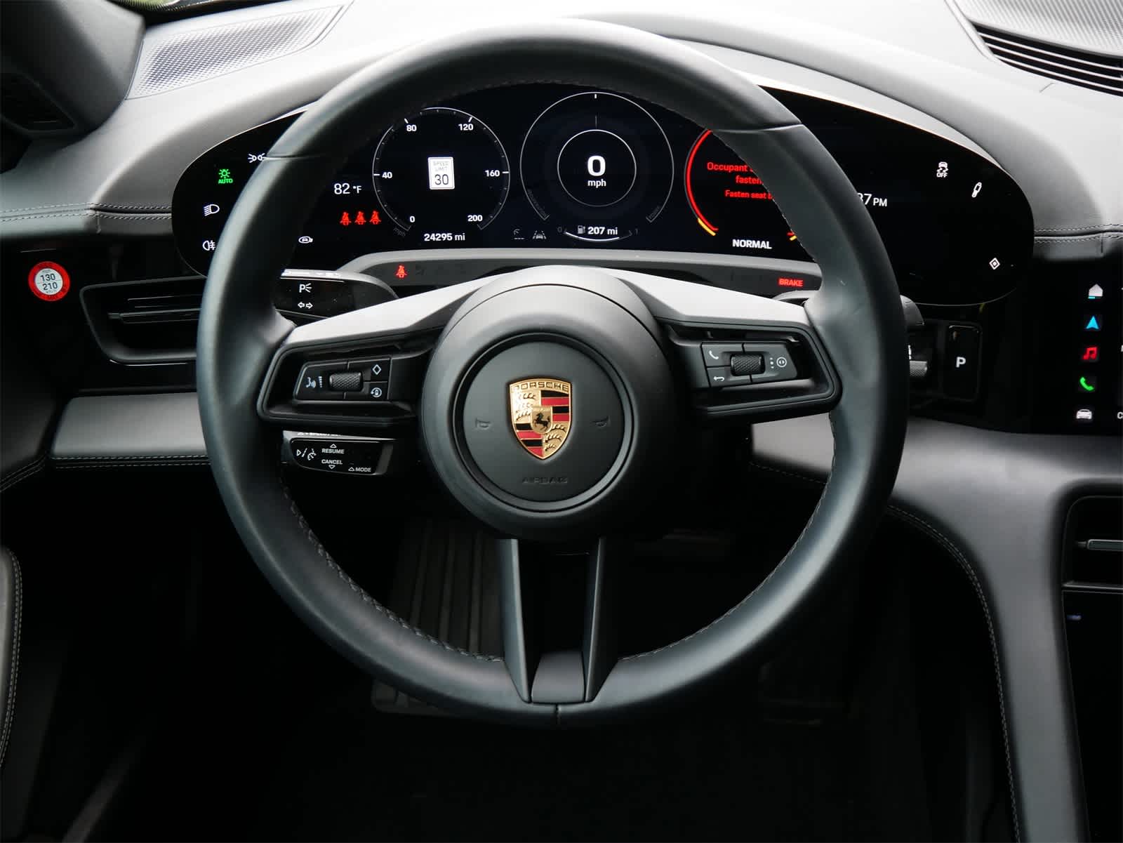 2023 Porsche Taycan photo 9