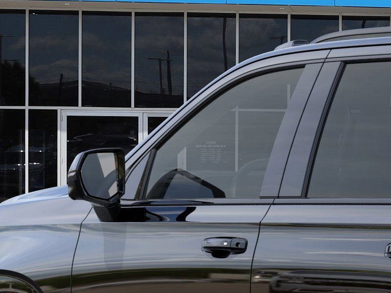 2026 Chevrolet Suburban RST photo 11