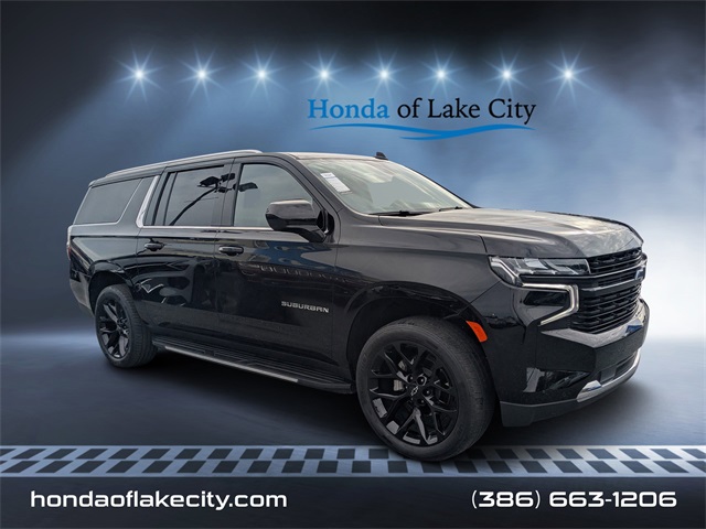 2024 Chevrolet Suburban LT's photo