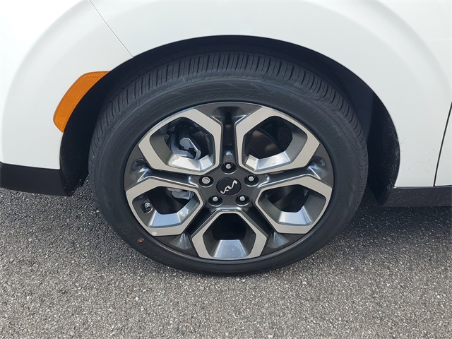 2025 Kia Soul EX photo 4