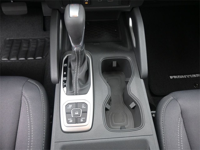 2026 Nissan Frontier SV Crew Cab photo 4