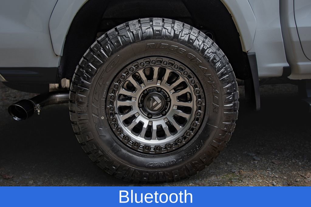 2025 Chevrolet Colorado LT photo 9