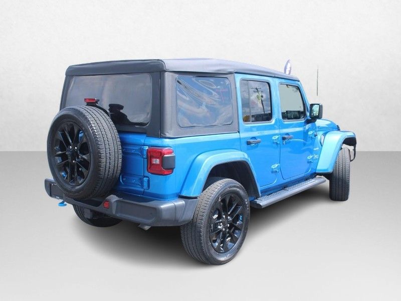 2022 Jeep Wrangler Unlimited Sahara 4xe photo 3