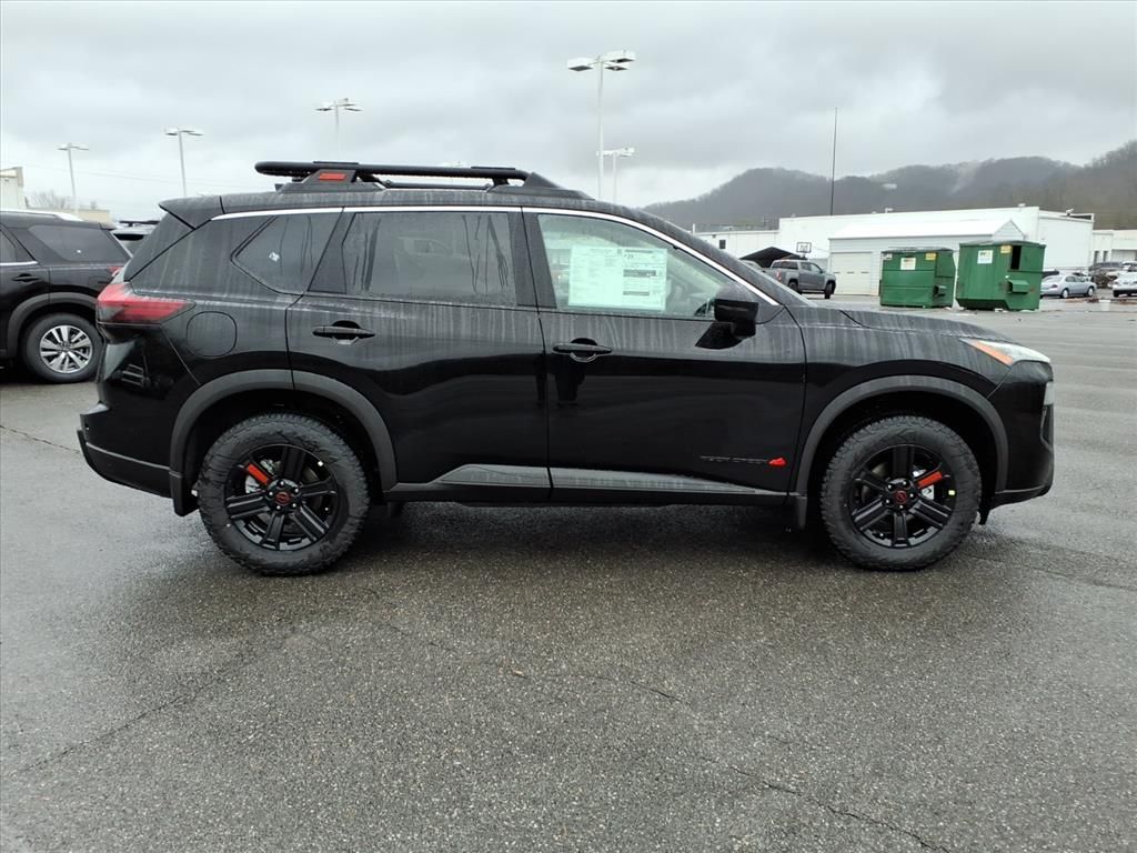 2026 Nissan Rogue SV photo 4