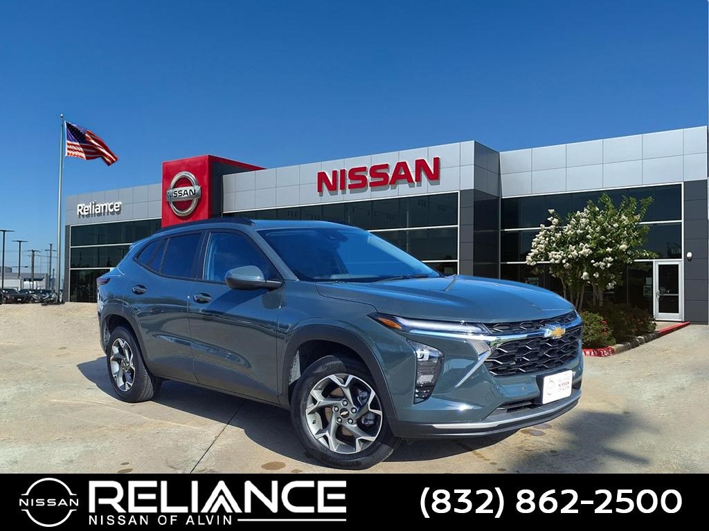 2025 Chevrolet Trax LT's photo