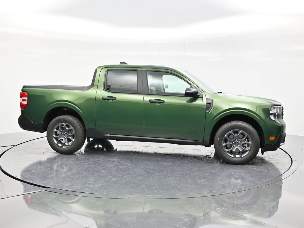 2025 Ford Maverick XLT photo 3