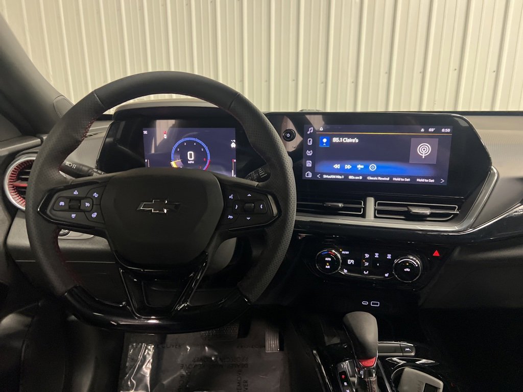 2025 Chevrolet Trax photo 11