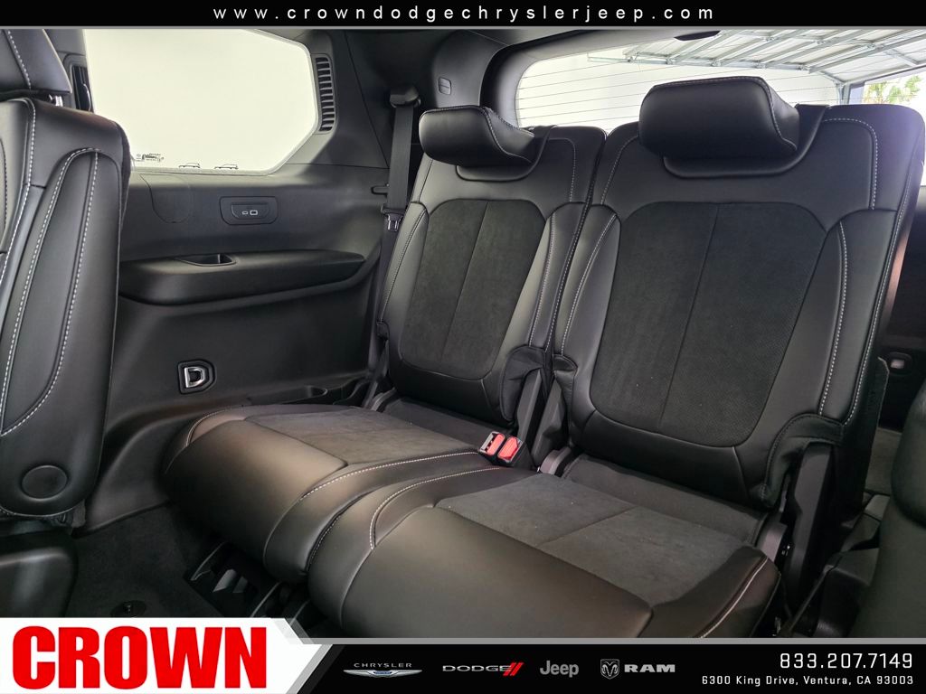 2025 Jeep Grand Cherokee Altitude X photo 12