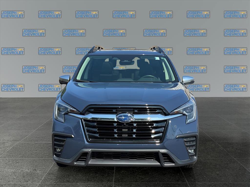 2023 Subaru Ascent Limited photo 2