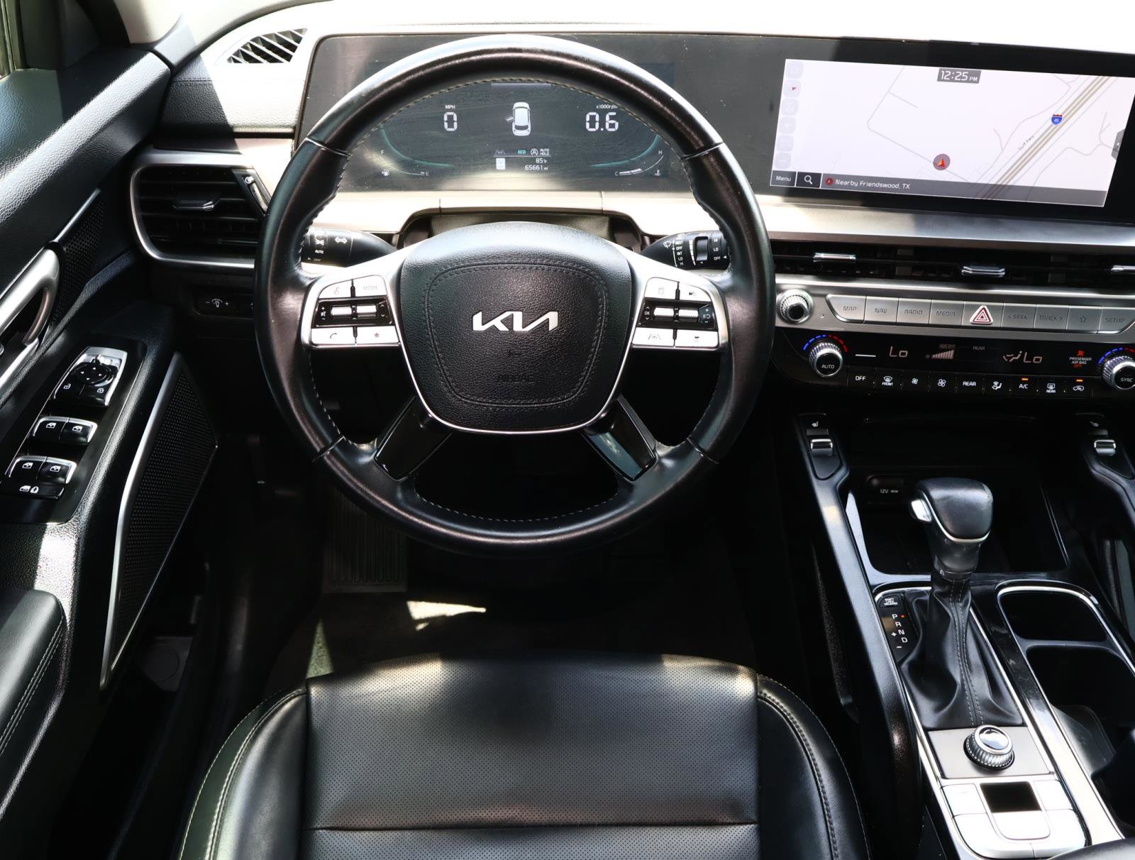 2024 Kia Telluride S photo 8