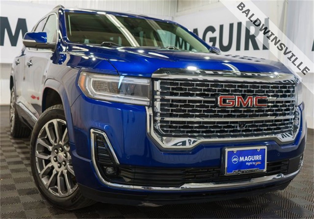 2023 GMC Acadia Denali's photo