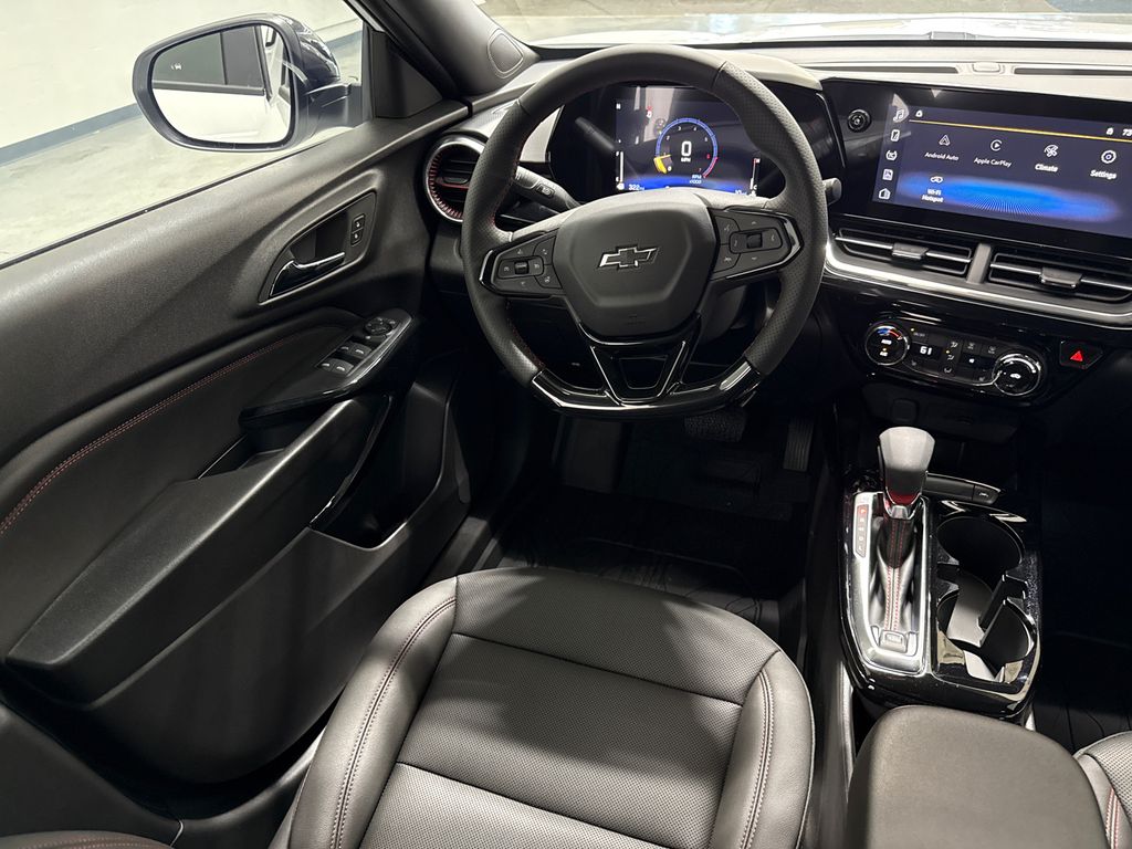 2025 Chevrolet Trax photo 25