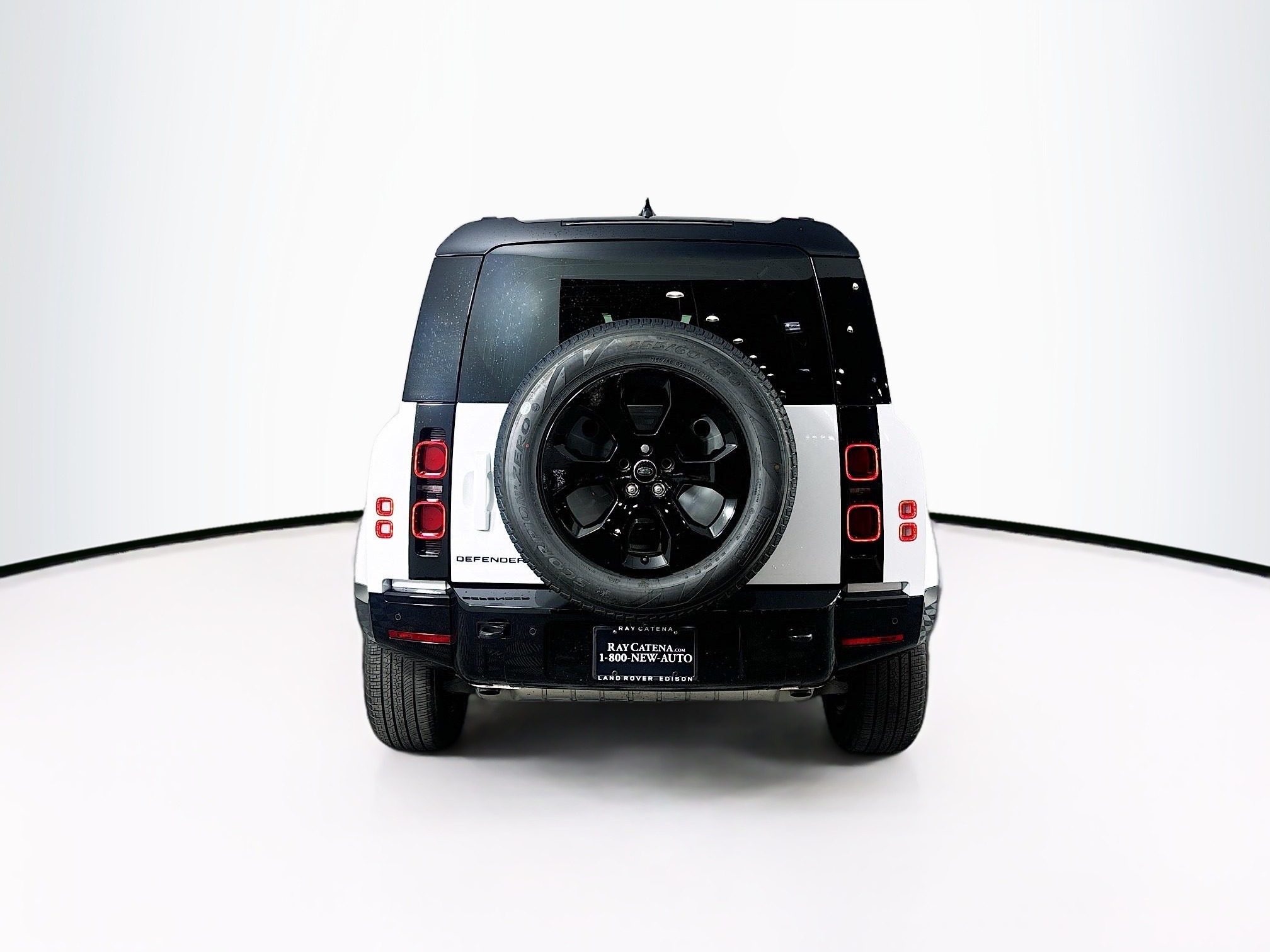 2025 Land Rover Defender 110 X-Dynamic SE photo 4