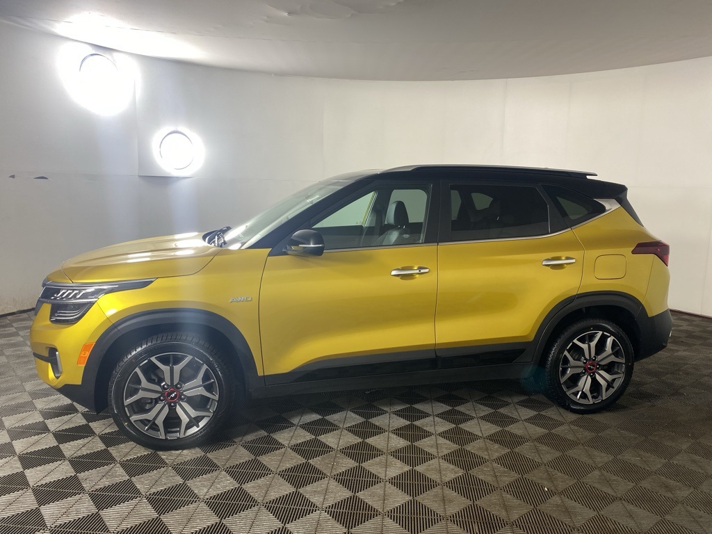 2022 Kia Seltos SX photo 6